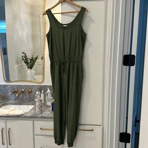 a Loves a Jumpsuit